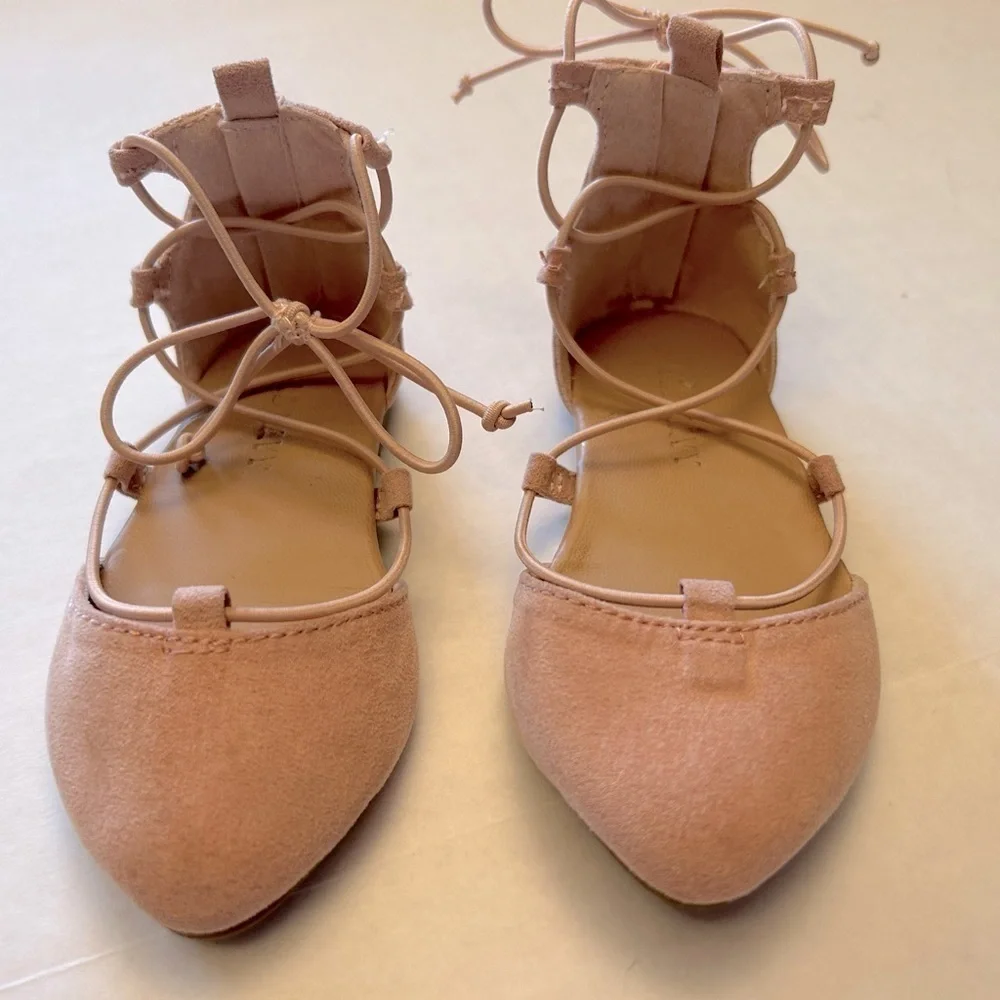 Old Navy baby girl lace up pink ankle ballet flats in Size‎ 5.  E